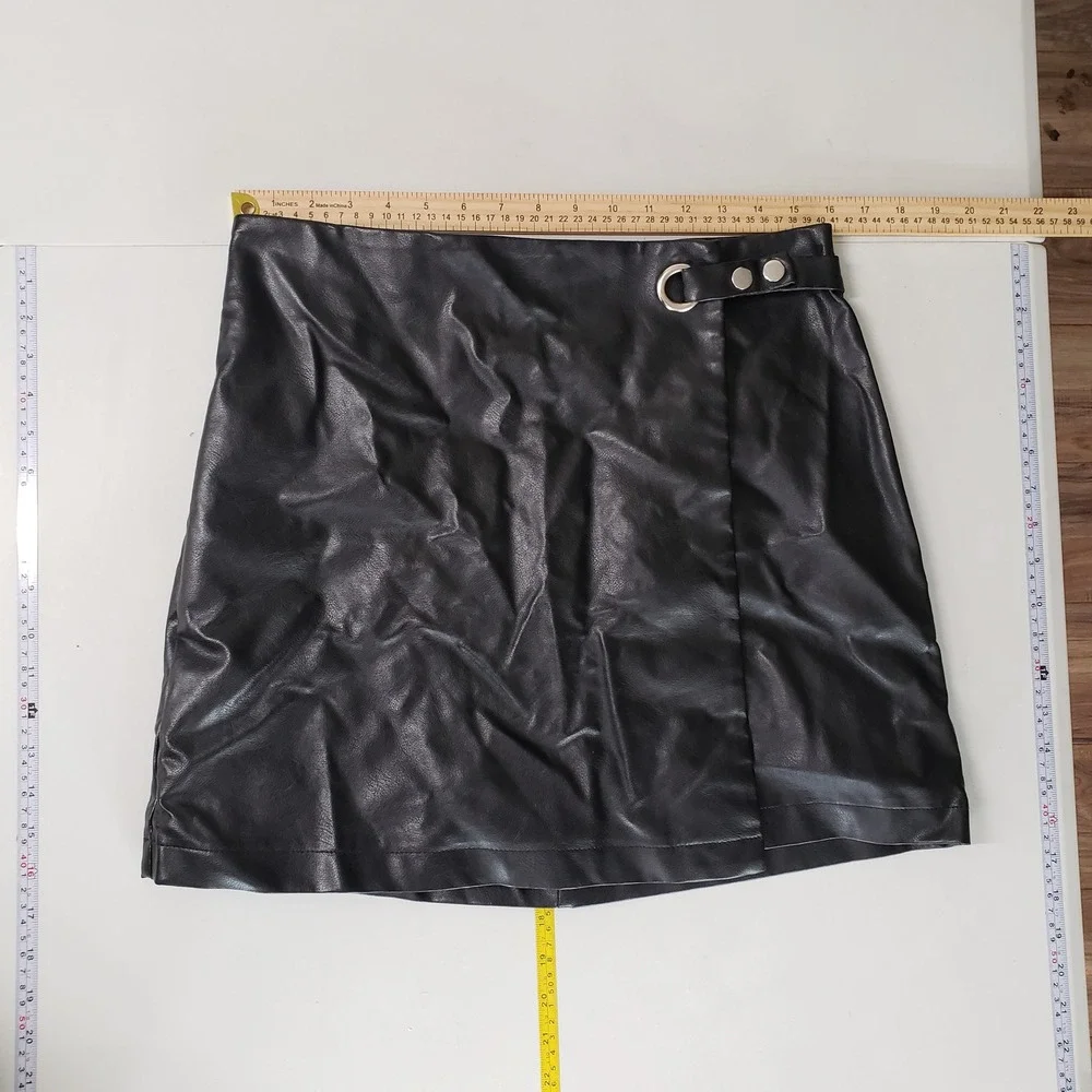 Blue Rain Francescas Mini Skirt Womens Large Black Faux Leather‎ Wrap Asymmetric